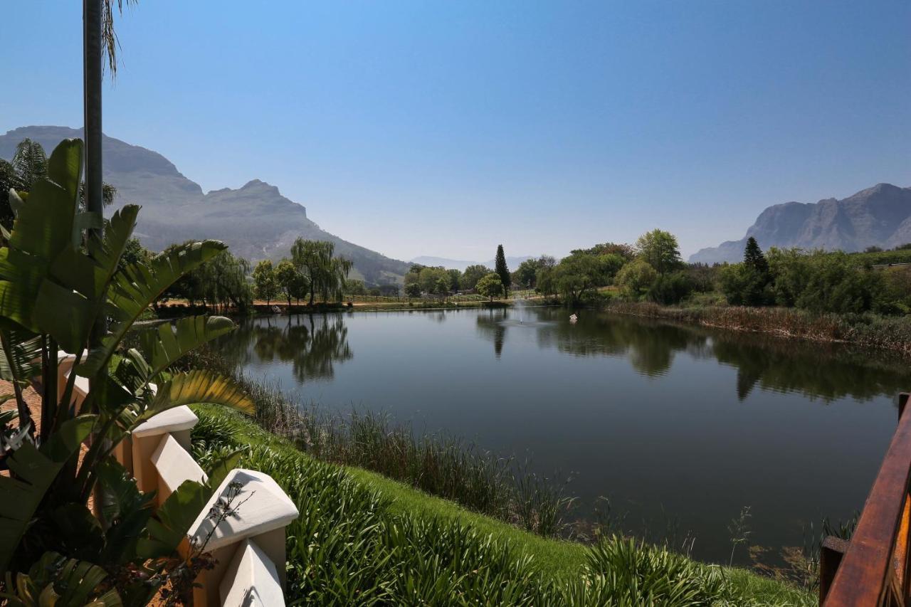 Villa Le Pommier Wine Estate Municipalità locale di Municipalità locale di Stellenbosch Esterno foto